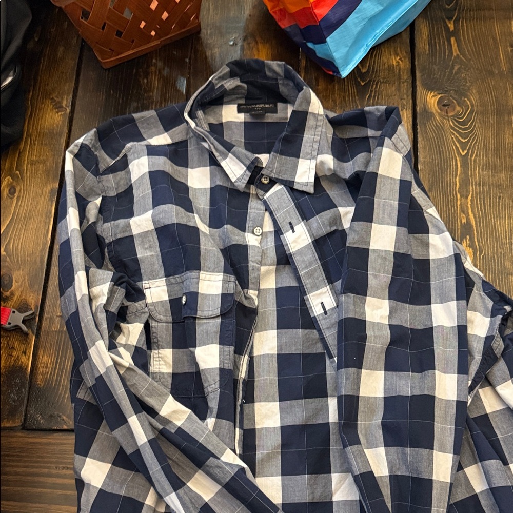 Banana Republic Men's Navy and White Checkered Shirt